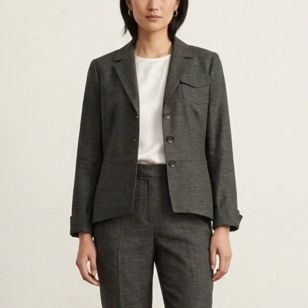 Akris Punto Charcoal Grey Wool Blend 3 Button Blazer Jacket Size 6 US
